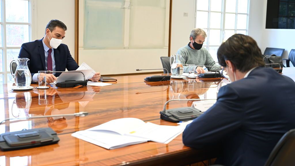 Los españoles empeoran su opinión sobre el Gobierno por la gestión del coronavirus Los españoles empeoran su opinión sobre el Gobierno por la gestión del coronavirus