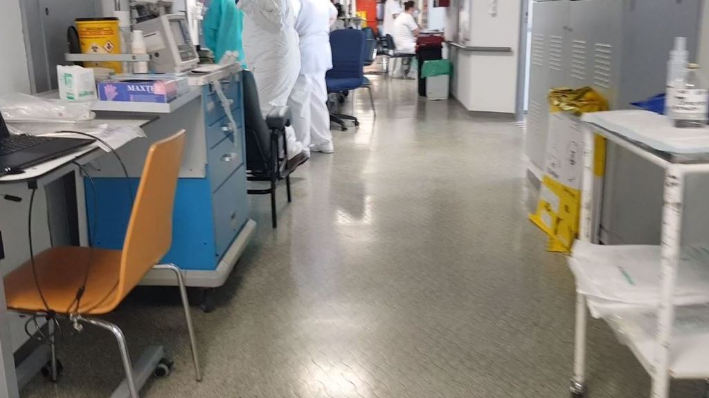 Trabajadores del Hospital La Paz denuncian en el juzgado la situación de riesgo de la nueva planta de UCI Trabajadores del Hospital La Paz denuncian en el juzgado la situación de riesgo de la nueva planta de UCI