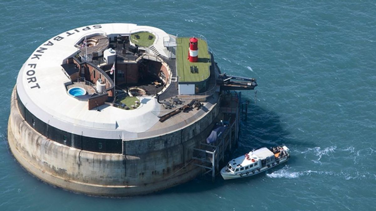 Spitbank: el fuerte en medio del mar reconvertido en hotel, a la venta por más de 4 millones de euros