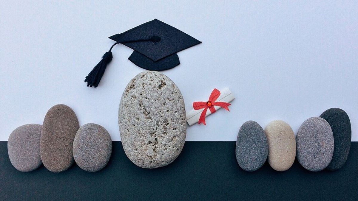 Obtener el First Certificate puede ser un hito importante para nuestros estudios o profesión. Obtener el First Certificate puede ser un hito importante para nuestros estudios o profesión.
