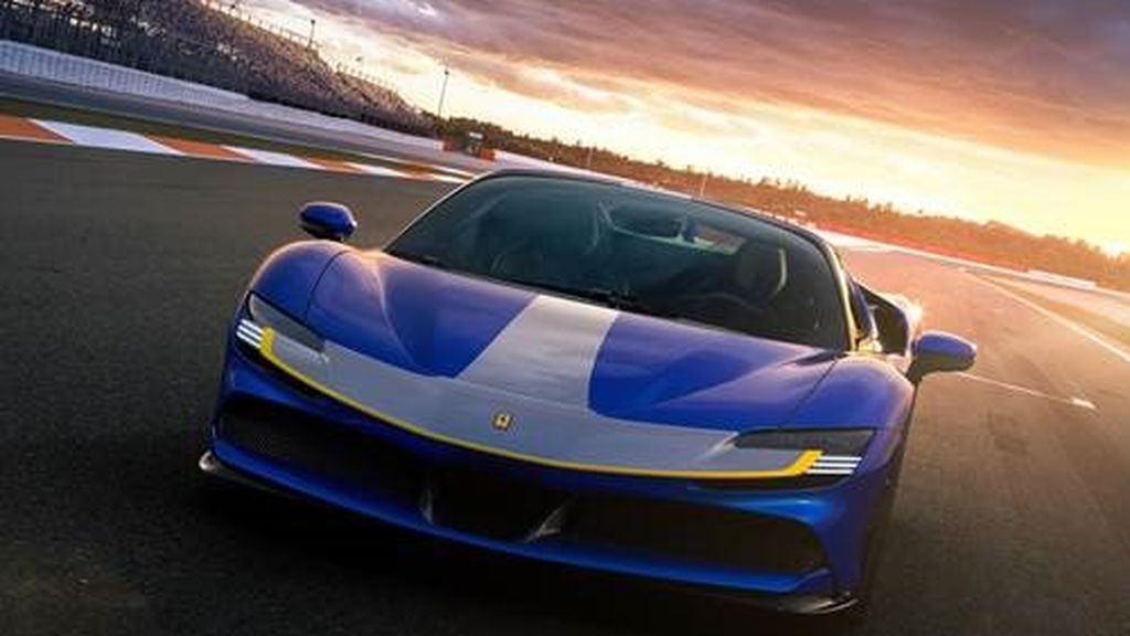 Ferrari SF90 Spider