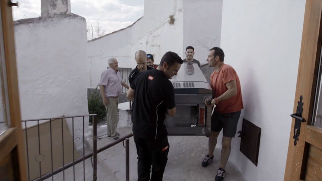 Los vecinos de Segura de la Sierra montan la panadería