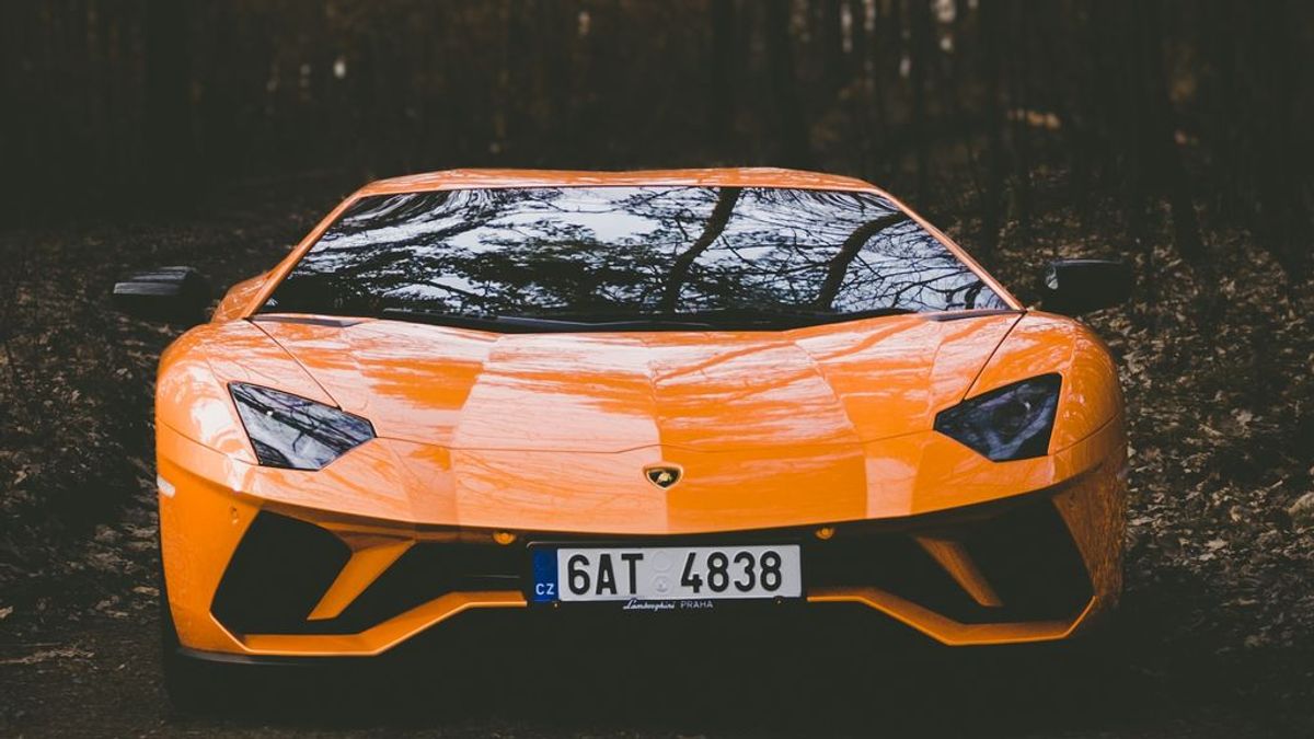 Lamborghini, del toro que mató a Manolete a la bestia italiana de la carretera.  ¿Qué historia hay detrás de la marca italiana?