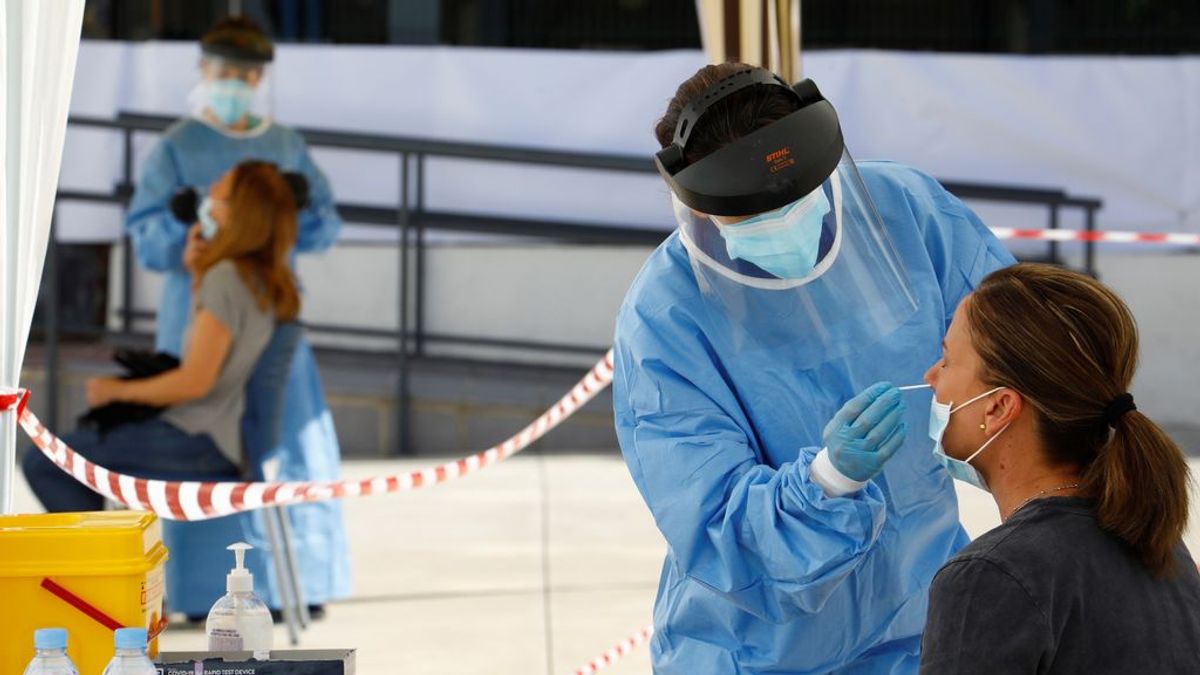 Sanidad registra 21.371 contagios de coronavirus y 308 muertos Sanidad registra 21.371 contagios de coronavirus y 308 muertos