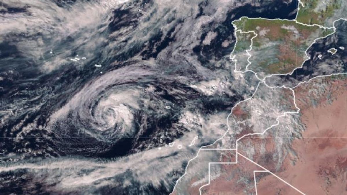Aviso especial de la Aemet: las olas generadas por el ciclón tropical Theta afectarán a Canarias