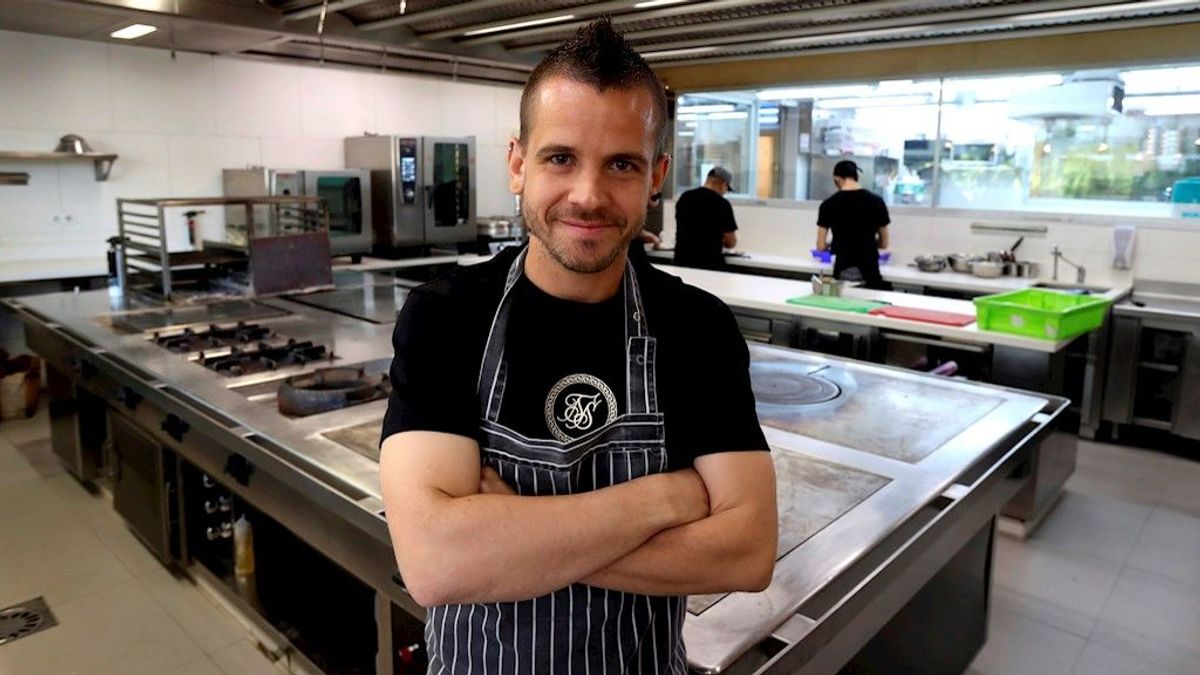 Reabre DiverXO, el restaurante de Dabiz Muñoz, tras dos meses cerrado por la pandemia Reabre DiverXO, el restaurante de Dabiz Muñoz, tras dos meses cerrado por la pandemia