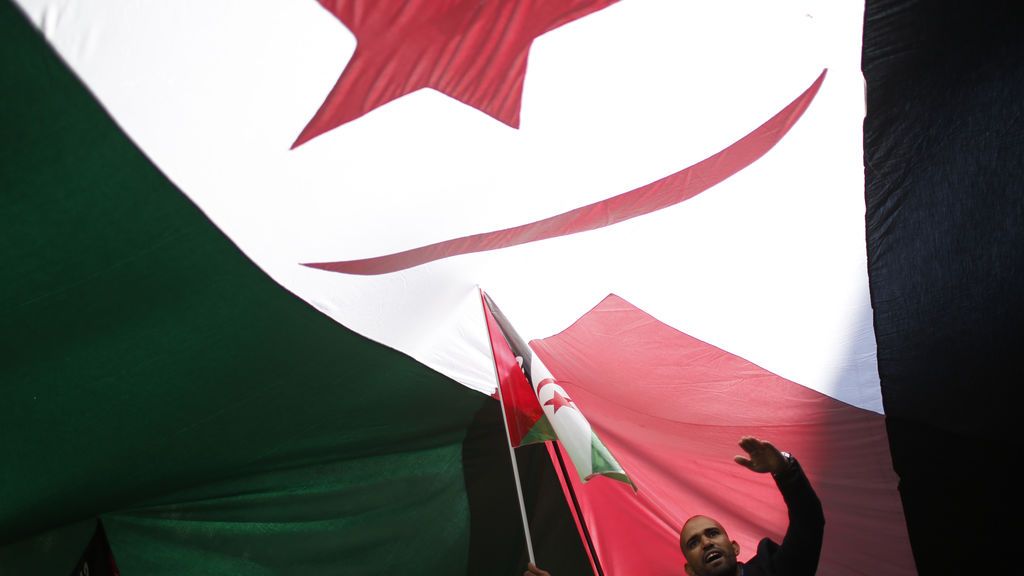 España condena la colocación de una bandera del Frente Polisario en el consulado de Marruecos en Valencia España condena la colocación de una bandera del Frente Polisario en el consulado de Marruecos en Valencia