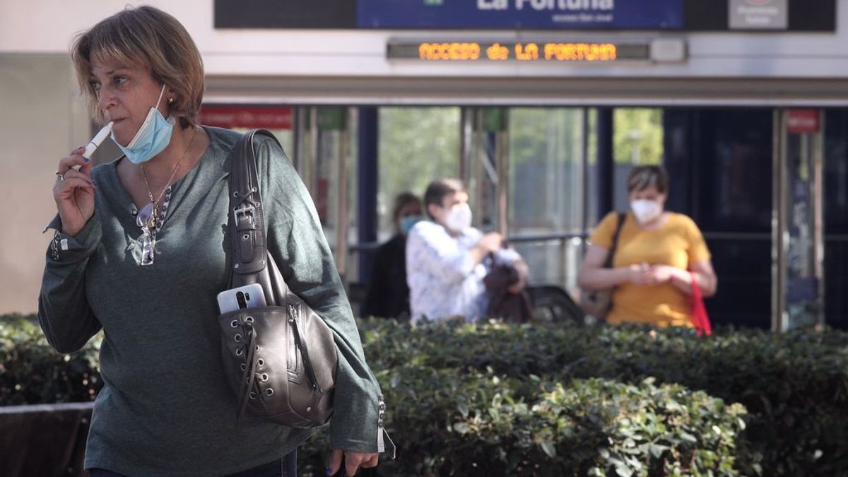 La mitad de los estudiantes de secundaria ha probado los cigarrillos electrónicos La mitad de los estudiantes de secundaria ha probado los cigarrillos electrónicos
