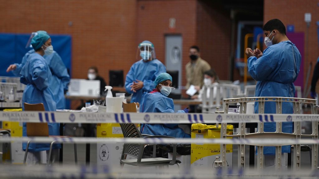 Madrid sigue a la baja con 324 contagios de coronavirus y 25 muertos Madrid sigue a la baja con 324 contagios de coronavirus y 25 muertos