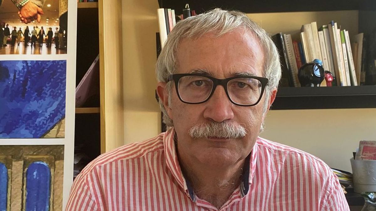 Joan Carles March, médico especialista en Salud Pública: “Es difícil plantear una vacunación en los centros de salud, hay que explorar otras vías como la domiciliaria” Joan Carles March, médico especialista en Salud Pública: “Es difícil plantear una vacunación en los centros de salud, hay que explorar otras vías como la domiciliaria”