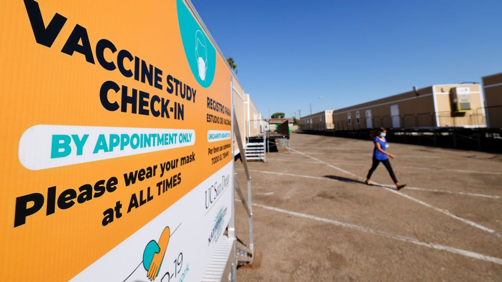 Reino Unido prueba ya en miles de voluntarios tres vacunas en fase 3 Reino Unido prueba ya en miles de voluntarios tres vacunas en fase 3