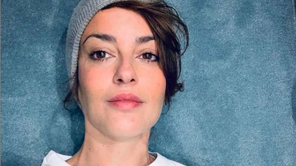 La cantante Vega de 'Operación Triunfo' visibiliza la alopecia como secuela del coronavirus La cantante Vega de 'Operación Triunfo' visibiliza la alopecia como secuela del coronavirus