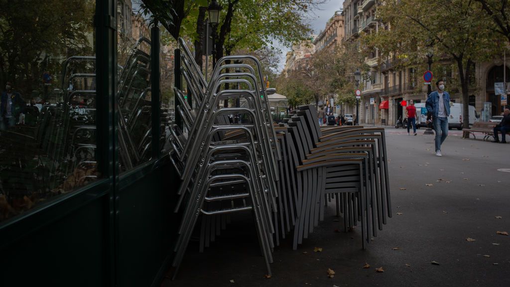 El borrador de la desescalada catalana: 30% de aforo en la restauración y deporte y cultura, al 50% El borrador de la desescalada catalana: 30% de aforo en la restauración y deporte y cultura, al 50%