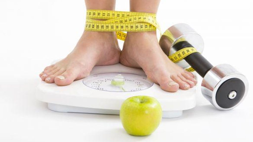 Perder peso haciendo dieta: consejos y hábitos para lograrlo