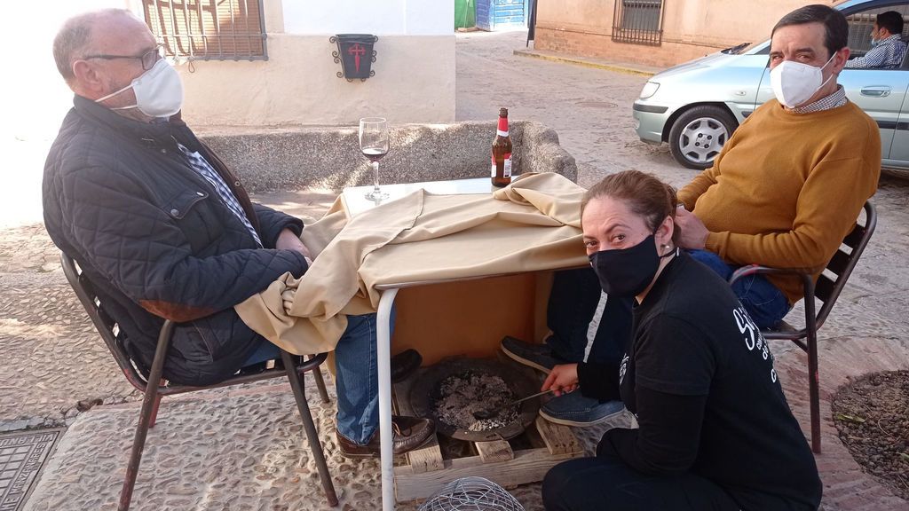 Braseros en bar Braseros en bar