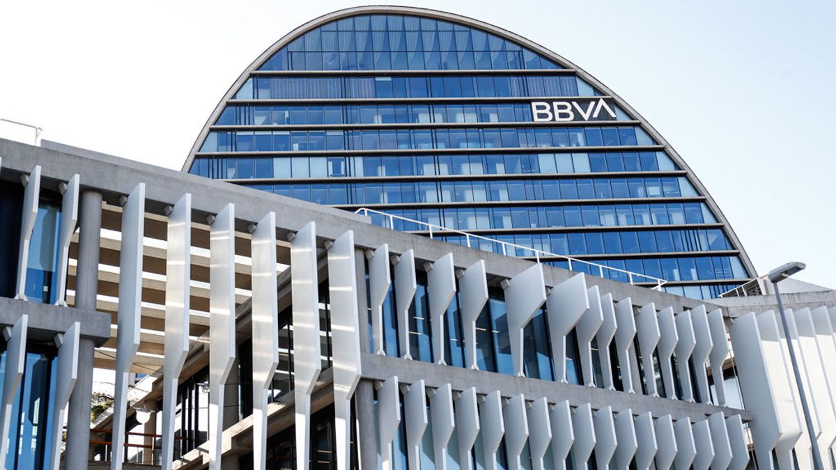 Hipotecas, cuentas o tarjetas: ¿qué efecto tendrá en el cliente la fusión de BBVA y Sabadell?