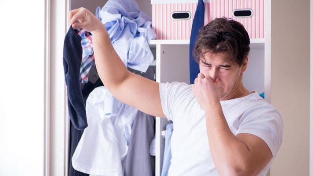 Cómo eliminar el mal olor de la ropa deportiva en el lavado Cómo eliminar el mal olor de la ropa deportiva en el lavado
