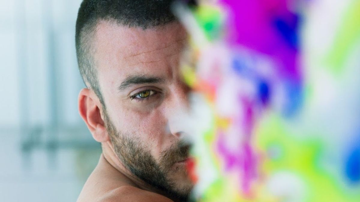 Albert García, el bailarín que encandiló a Naomi Campbell tirando la basura, estrena espectáculo en Valencia Albert García, el bailarín que encandiló a Naomi Campbell tirando la basura, estrena espectáculo en Valencia