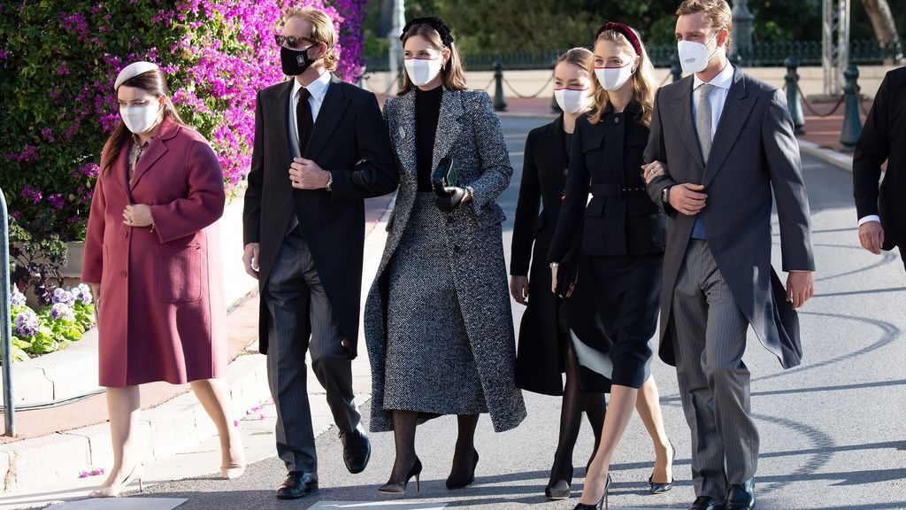La llegada de los Casiraghi a la catedral de Mónaco