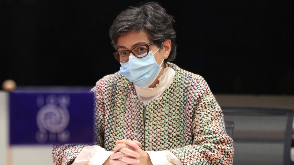 González Laya pide apoyo en Ginebra a la OIM y ACNUR para repatriar migrantes irregulares desde Canarias González Laya pide apoyo en Ginebra a la OIM y ACNUR para repatriar migrantes irregulares desde Canarias