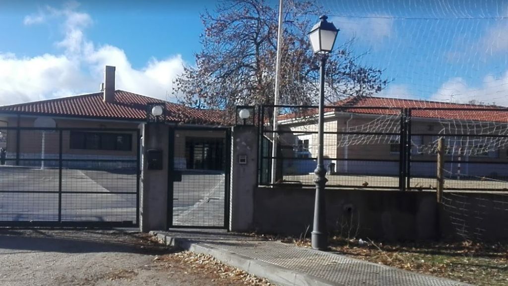 Madrid cierra el primer colegio entero por un brote de covid Madrid cierra el primer colegio entero por un brote de covid