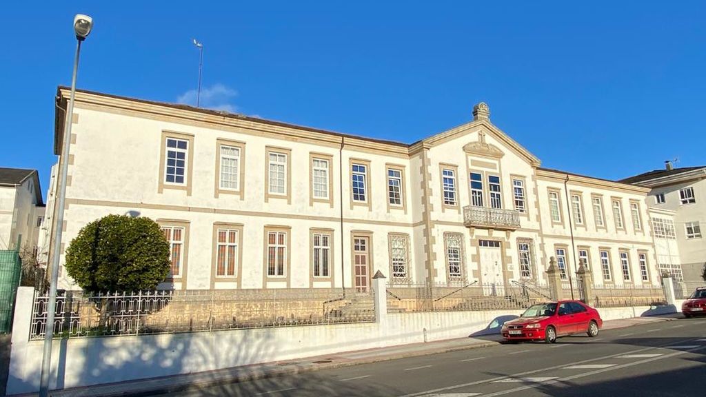 La Xunta toma el control de la residencia de mayores de Vilalba, en Lugo, al sumar 132 positivos La Xunta toma el control de la residencia de mayores de Vilalba, en Lugo, al sumar 132 positivos