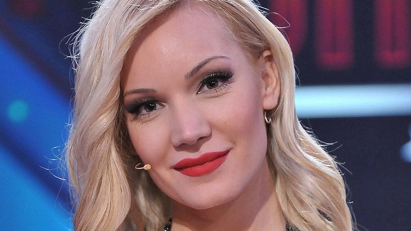 Así es el cambio de look radical de Belén Roca (MyHyV) - Telecinco