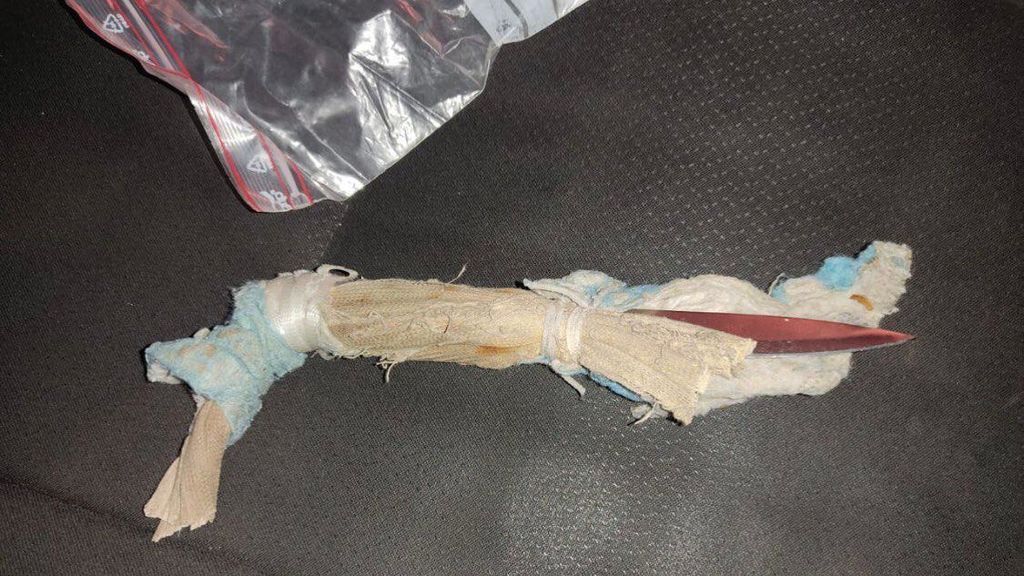 El hombre ha intentado agredir a uno de los agentes con un cuchillo