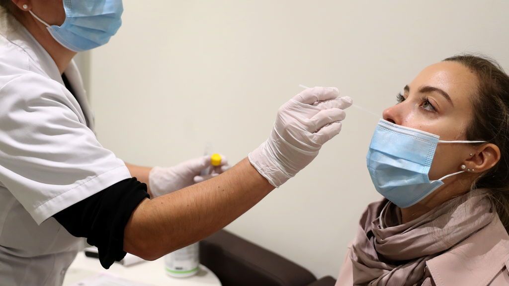 Un nuevo método estima que los casos de coronavirus podrían multiplicar por seis las cifras oficiales Un nuevo método estima que los casos de coronavirus podrían multiplicar por seis las cifras oficiales