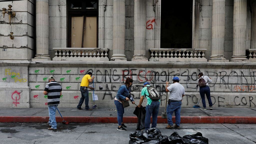 El Gobierno de Guatemala pide amparo a la OEA tras el asalto al Congreso El Gobierno de Guatemala pide amparo a la OEA tras el asalto al Congreso