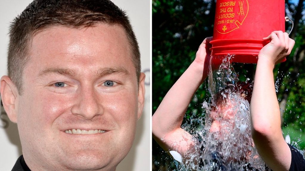 Fallece Pat Quinn, creador del reto de cubo de hielo, a causa de la ELA