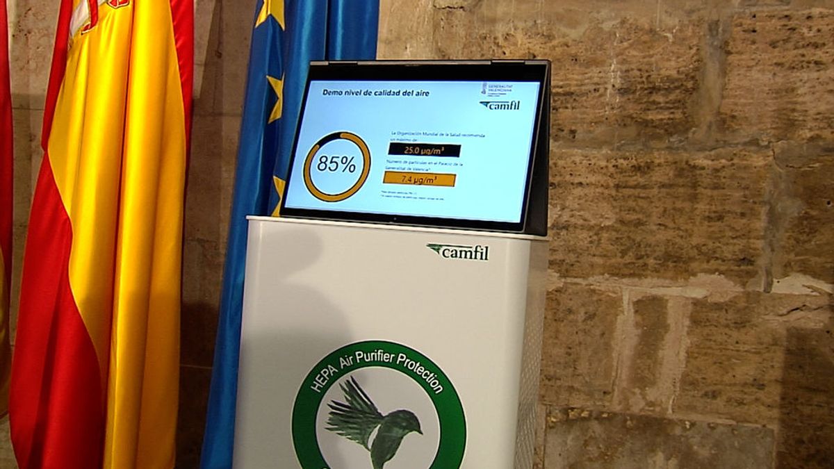 La Generalitat Valenciana distribuirá 8.000 dispositivos para filtrar el aire del interior de las aulas La Generalitat Valenciana distribuirá 8.000 dispositivos para filtrar el aire del interior de las aulas