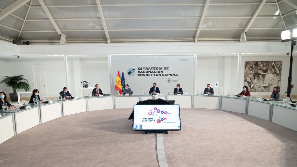 Sanidad cuenta con tener vacunas para inmunizar a casi el doble de la población española Sanidad cuenta con tener vacunas para inmunizar a casi el doble de la población española