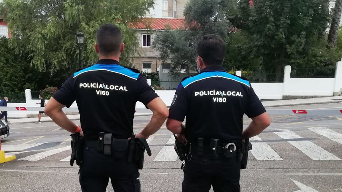 Dos niños, de 3 y 11 años, auxilian a su madre mientras su padre la golpeaba Dos niños, de 3 y 11 años, auxilian a su madre mientras su padre la golpeaba
