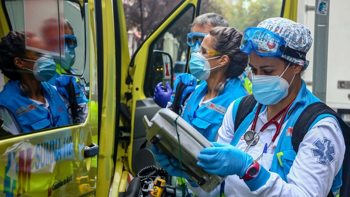 Madrid registra 1.319 contagios y 32 muertos, mientras los hospitalizados bajan Madrid registra 1.319 contagios y 32 muertos, mientras los hospitalizados bajan