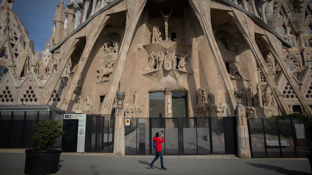 Cataluña inicia la desescalada con 744 nuevos casos confirmados por PCR y 51 muertes en 24 horas Cataluña inicia la desescalada con 744 nuevos casos confirmados por PCR y 51 muertes en 24 horas