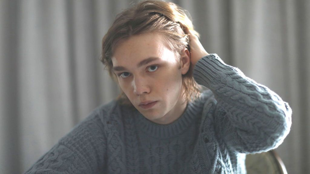 El actor Charlie Plummer encarnó a Paul Getty III en 'Todo el dinero del mundo' (2017)