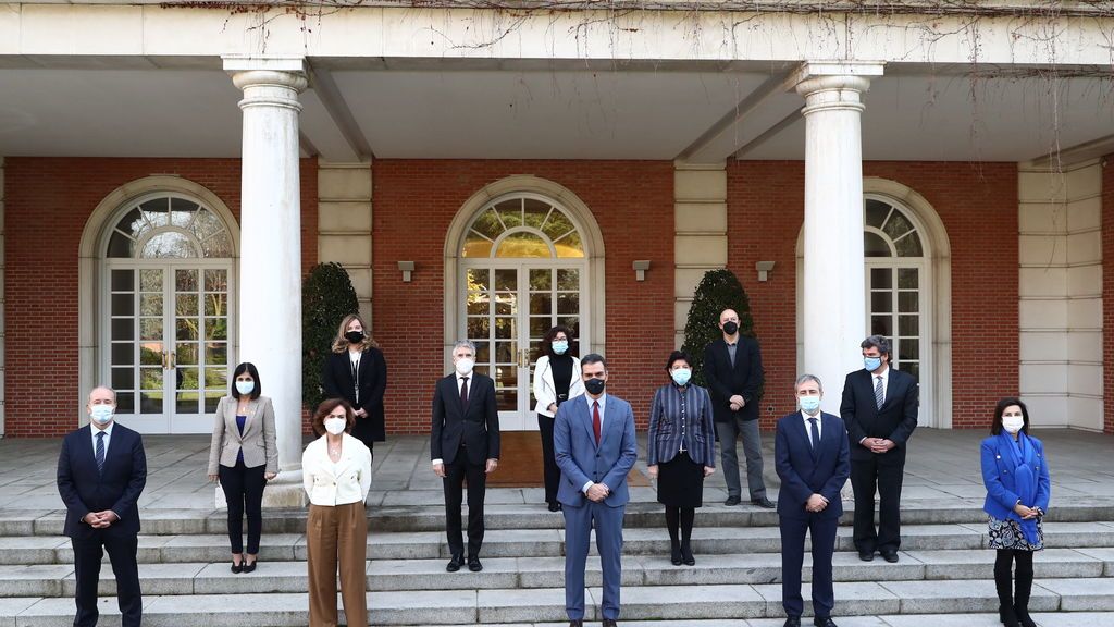El Gobierno se reúne con las víctimas del terrorismo tras el acuerdo con Bildu a los Presupuestos El Gobierno se reúne con las víctimas del terrorismo tras el acuerdo con Bildu a los Presupuestos