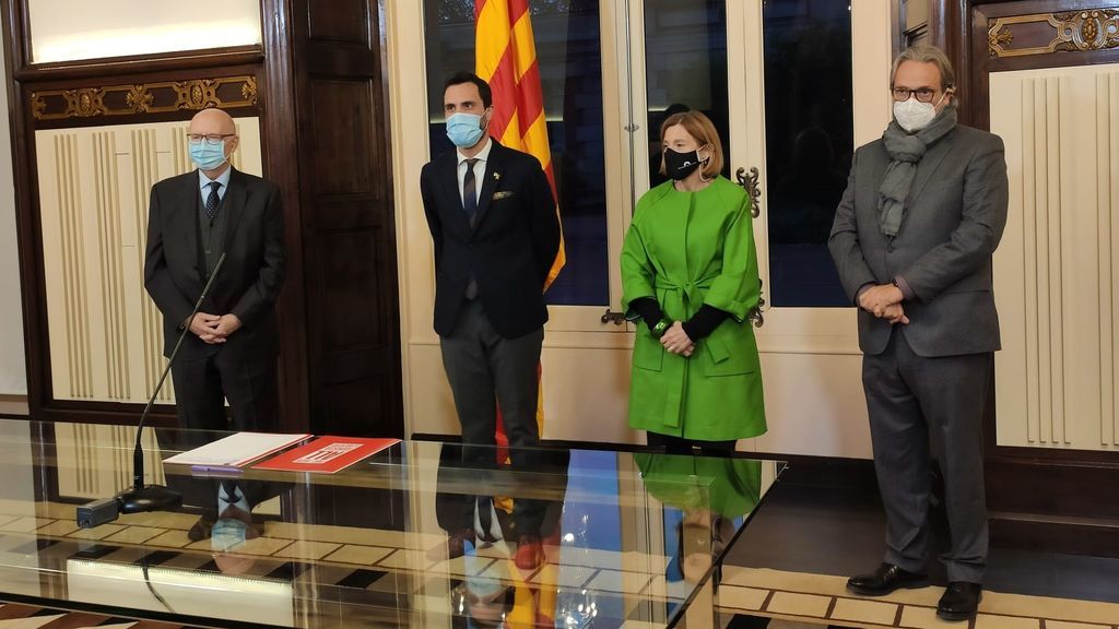 Forcadell, Torrent y dos expresidents del Parlament impulsan la creación de una ley de amnistía Forcadell, Torrent y dos expresidents del Parlament impulsan la creación de una ley de amnistía