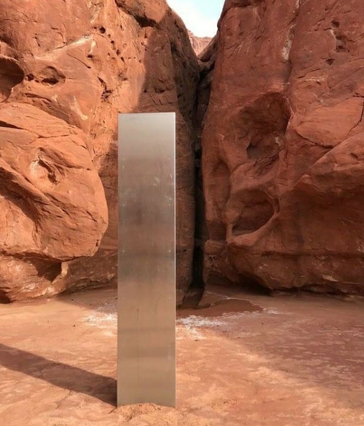 ¿Qué es el misterioso monolito de metal encontrado en el desierto de Utah?