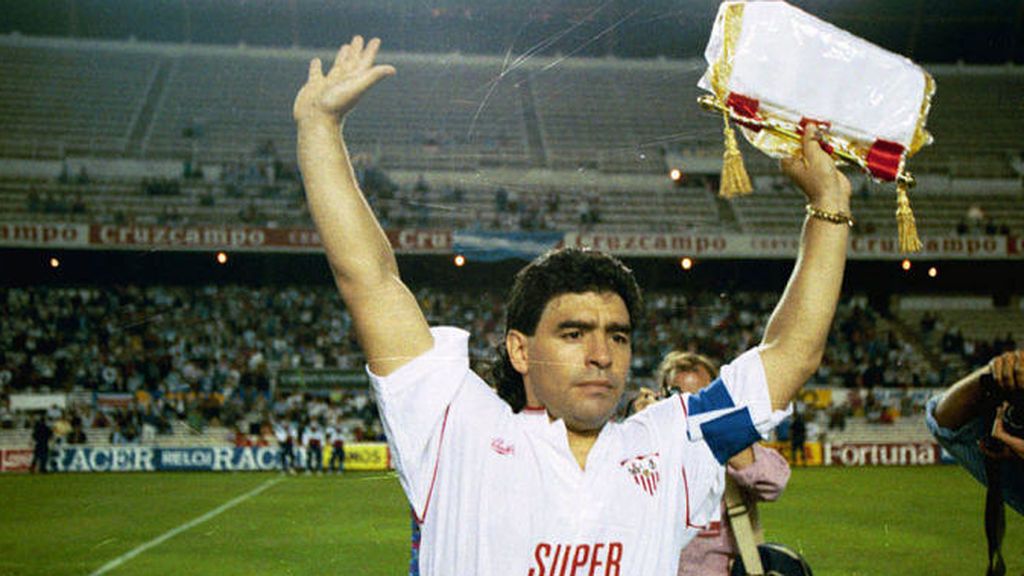 maradona_fichajejpg_001