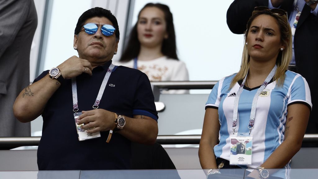 Maradona, con su mujer Rocío Oliva