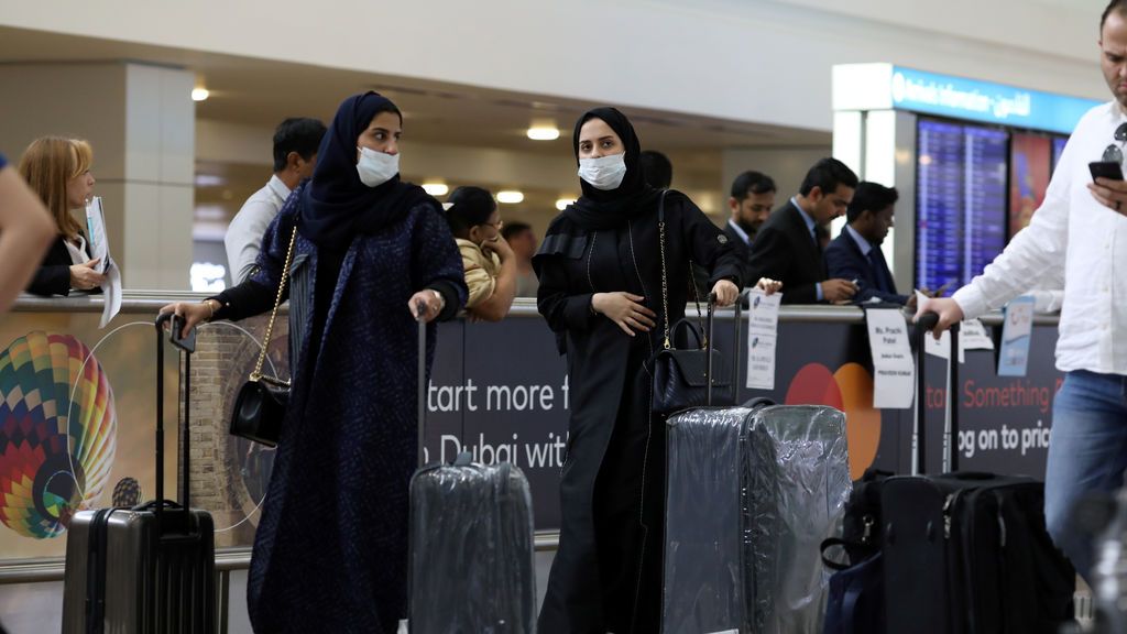 Emiratos Árabes Unidos suspende visados a ciudadanos de 13 países de mayoría musulmana Emiratos Árabes Unidos suspende visados a ciudadanos de 13 países de mayoría musulmana