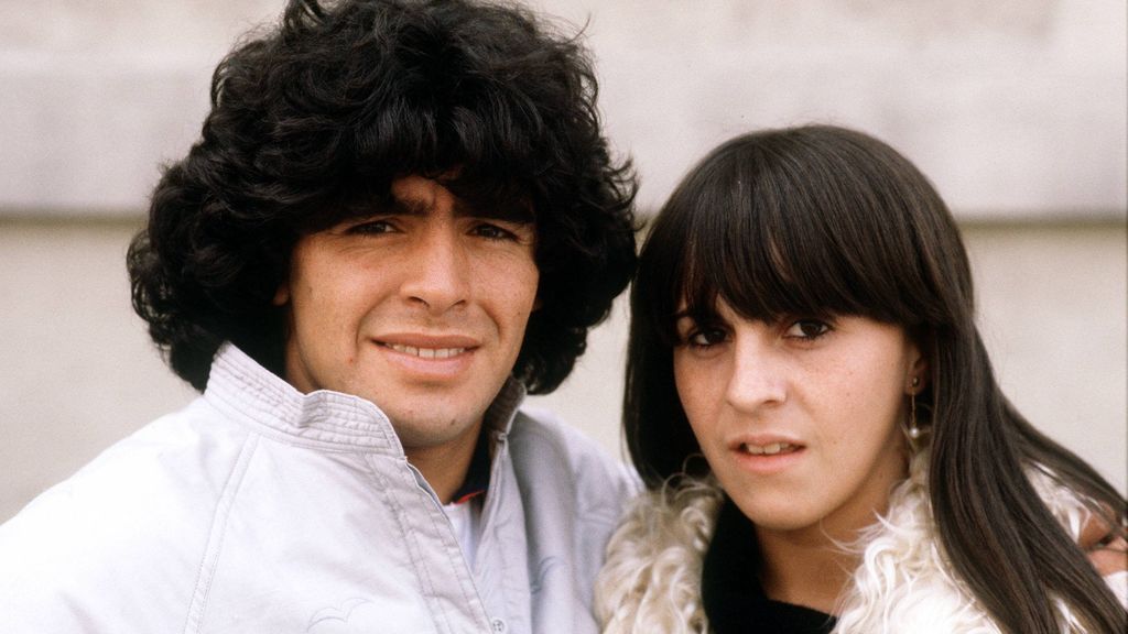 Maradona con su primera mujer, Claudia Villafane