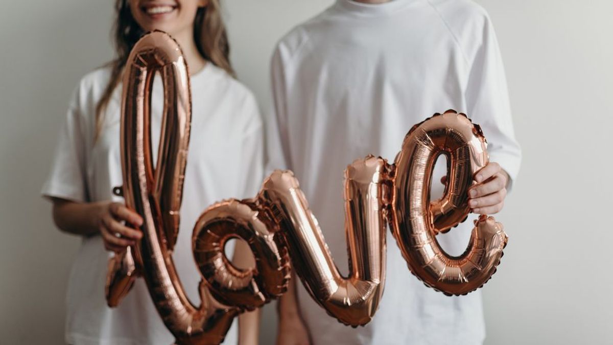 "I love you" triunfa más que "Je t'aime": el acento británico pasa a ser el más sexy del mundo "I love you" triunfa más que "Je t'aime": el acento británico pasa a ser el más sexy del mundo
