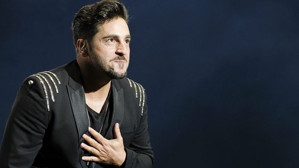 David Bustamante habla de su mala relación con la comida: "La usaba como premio y luego me castigaba"