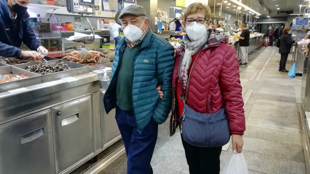 Pepe y Sol han comprado dos kilos de cigalas para congelar para Nochebuena