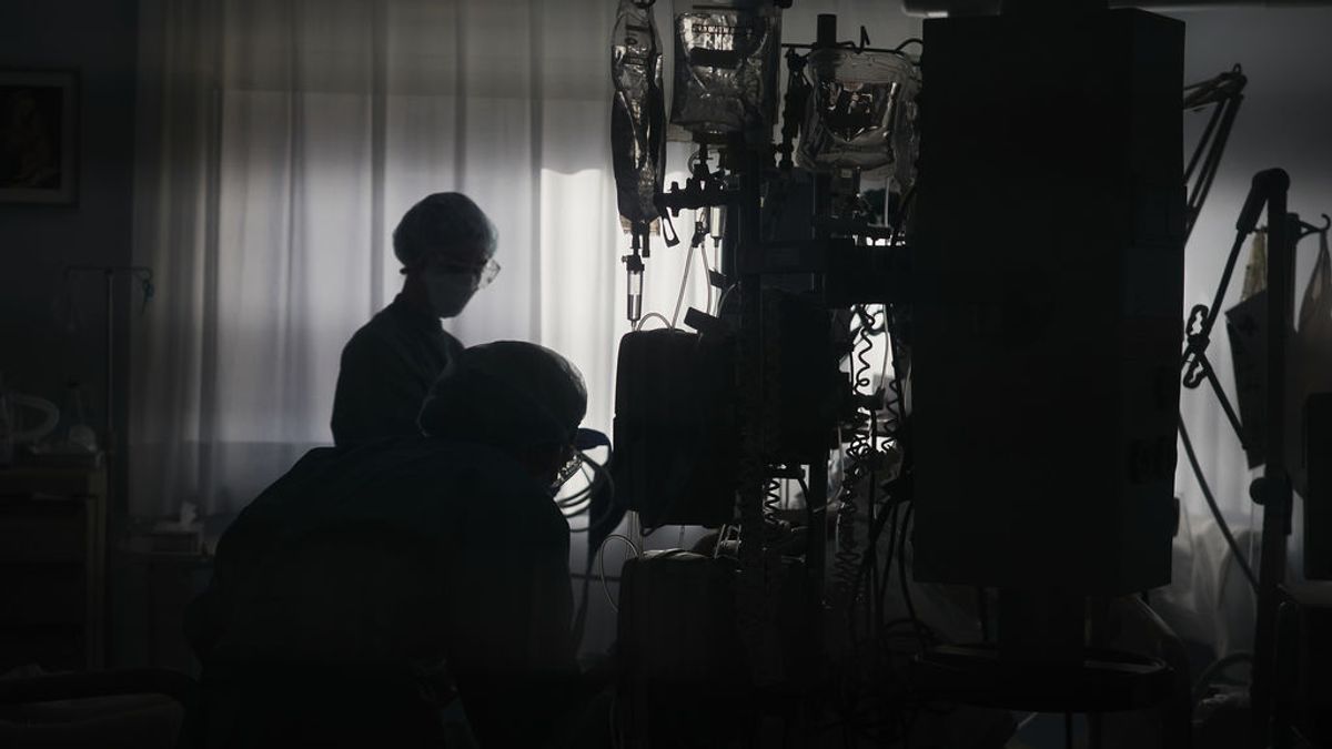 Médicos sevillanos lloran la muerte por Covid de un compañero a punto de jubilarse Médicos sevillanos lloran la muerte por Covid de un compañero a punto de jubilarse