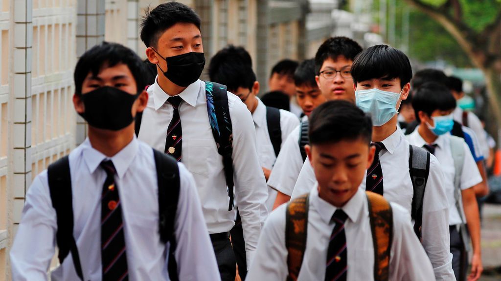 Hong Kong cierra los colegios hasta después de Navidad tras registrar 115 nuevos contagios Hong Kong cierra los colegios hasta después de Navidad tras registrar 115 nuevos contagios
