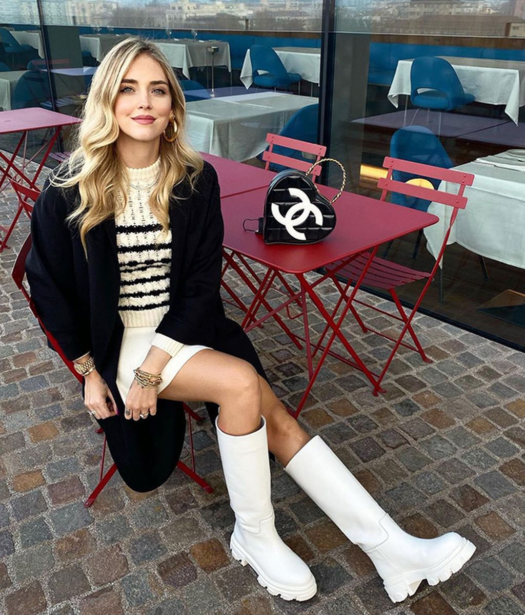 De Nuria Roca a Paula Echevarría: cómo combinar unas botas o botines blancos con estilo y elegancia